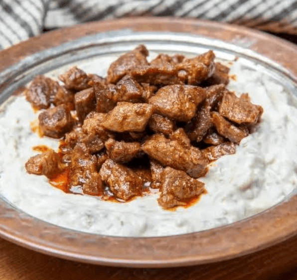 Alinazik with eggplant and meat