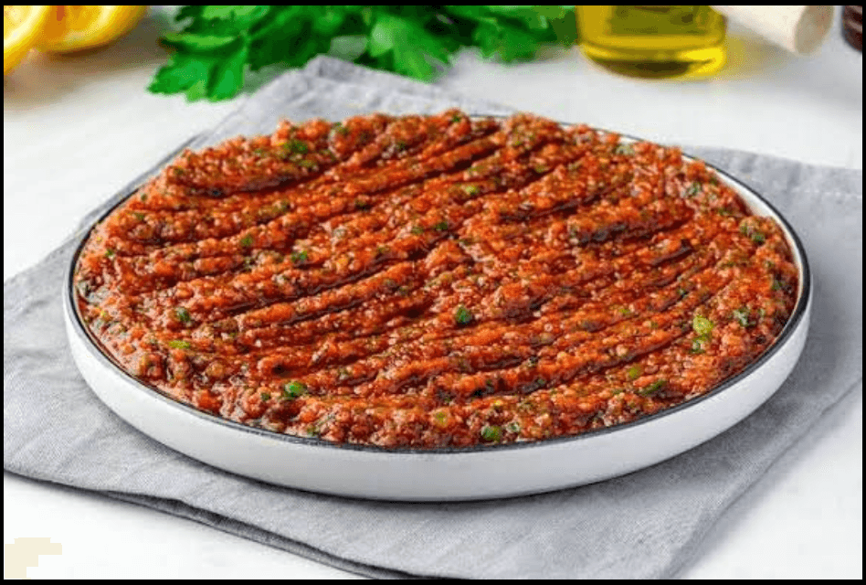 Acılı domates ezmesi Türk mezesi